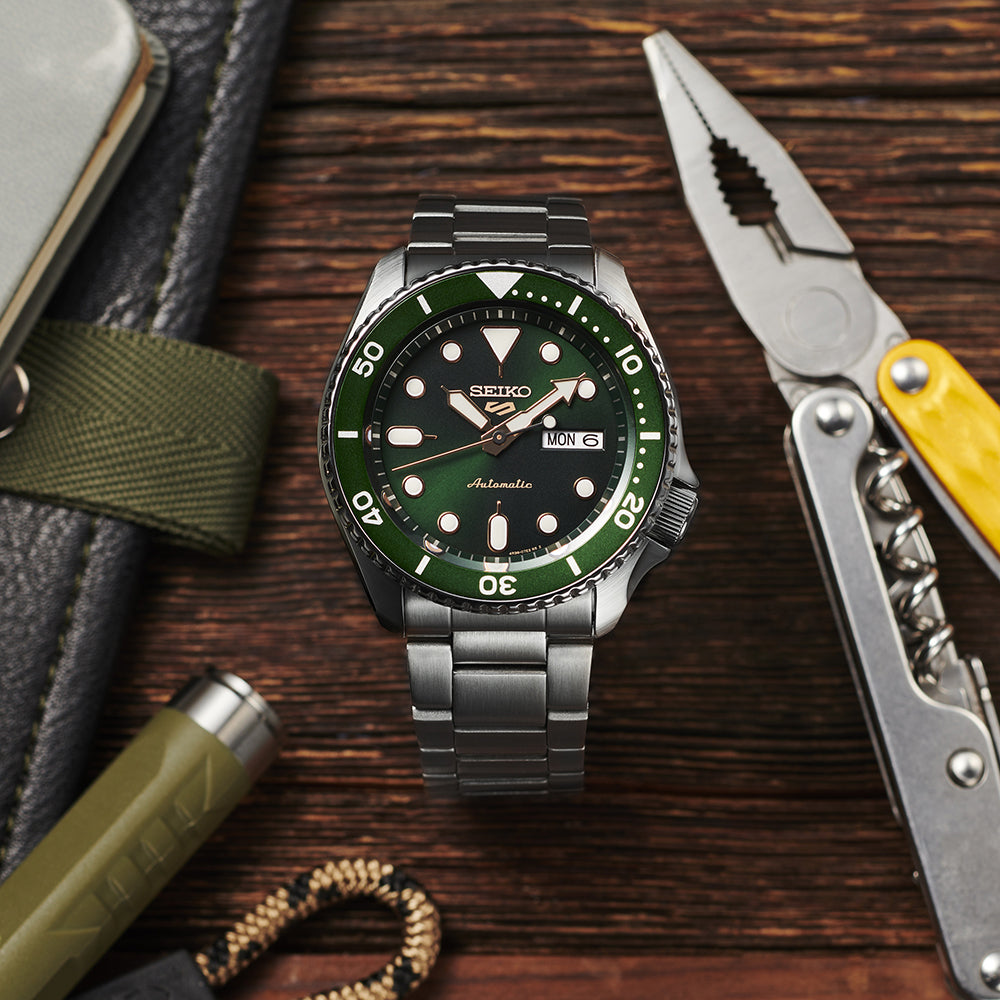 Seiko 5 Sports Automatic Watch SRPD63K1 Man SKX Series Green Dial cal 4R36