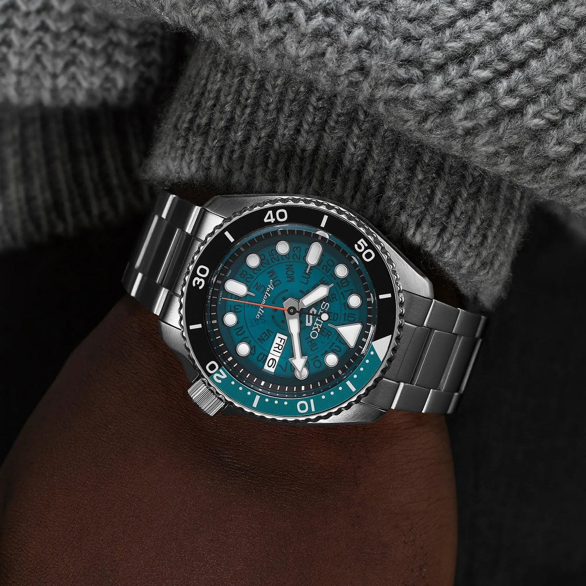 Seiko 5 Sports SRPJ45K1 Watch Automatic SKX Series WR100 TIME SONAR 4R36 New