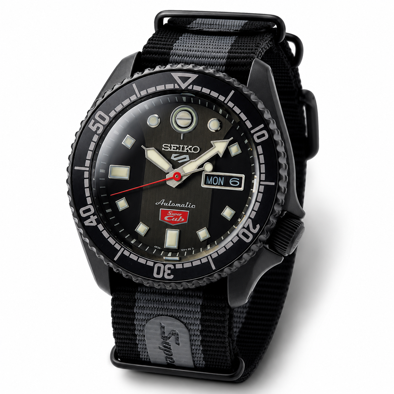 Seiko 5 Sports Automatic SRPJ75K1 SKX Series Super Club LIMITED EDITION cal 4R36