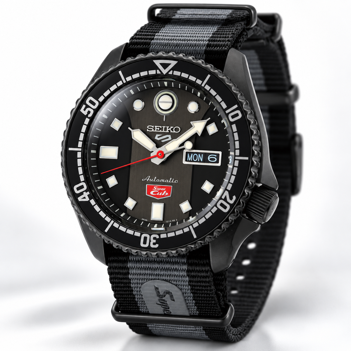Seiko 5 Sports Automatic SRPJ75K1 SKX Series Super Club LIMITED EDITION cal 4R36